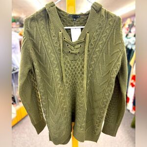 Staccato ladies S green sweater